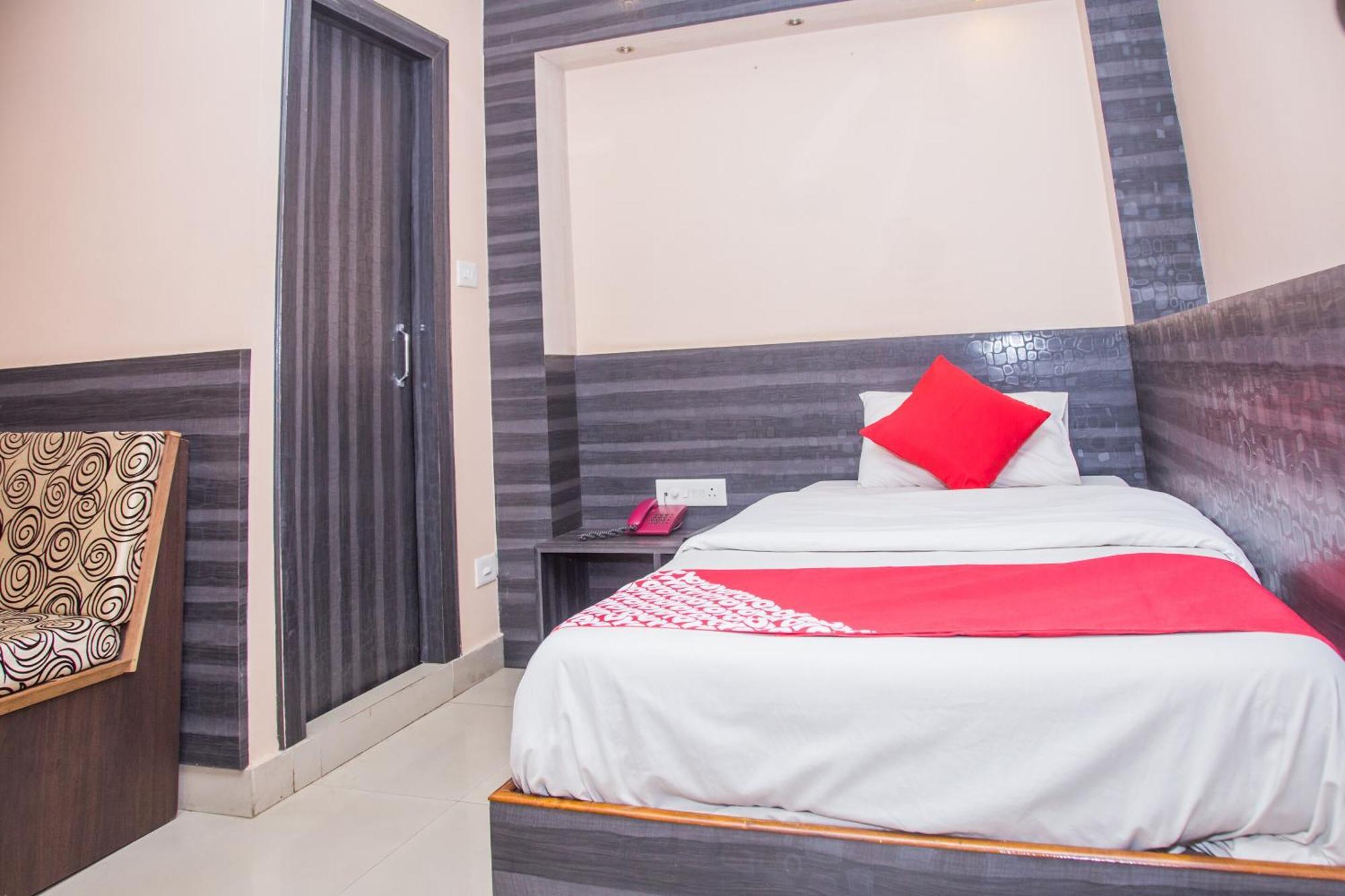 Oyo Hotel Executive Inn Agartala Buitenkant foto